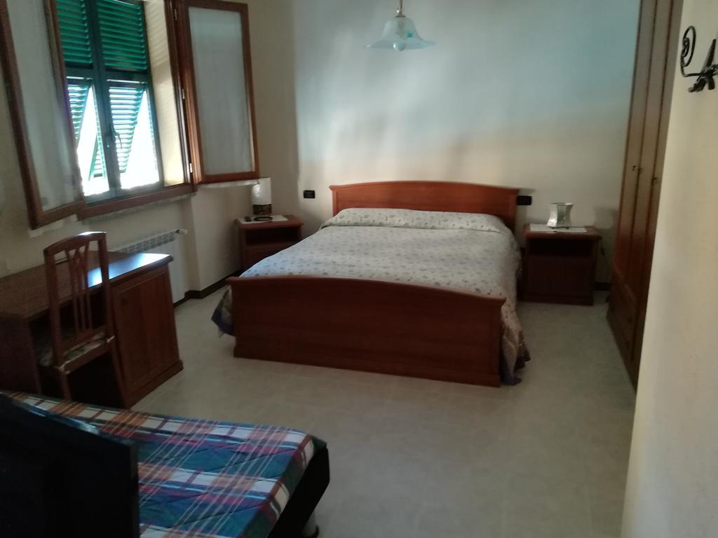 Locanda Primo Sole Leivi Quarto foto